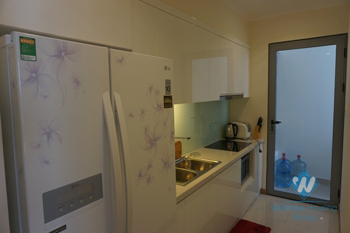 2 bedroom apartment for lease in Nguyen Chi Thanh, Ha noi
